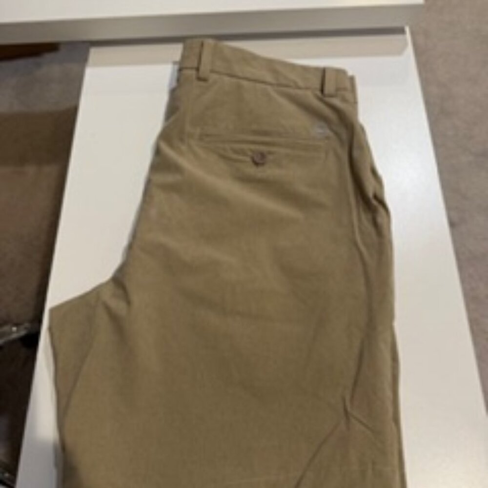 Vineyard Vines Mens Khaki Performance Shorts